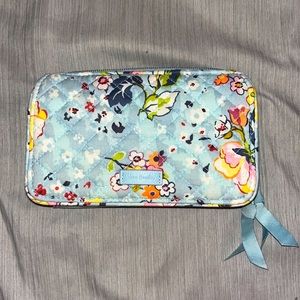 VERA BRADLEY Unused Blue Floral Print Wallet!💐💐.